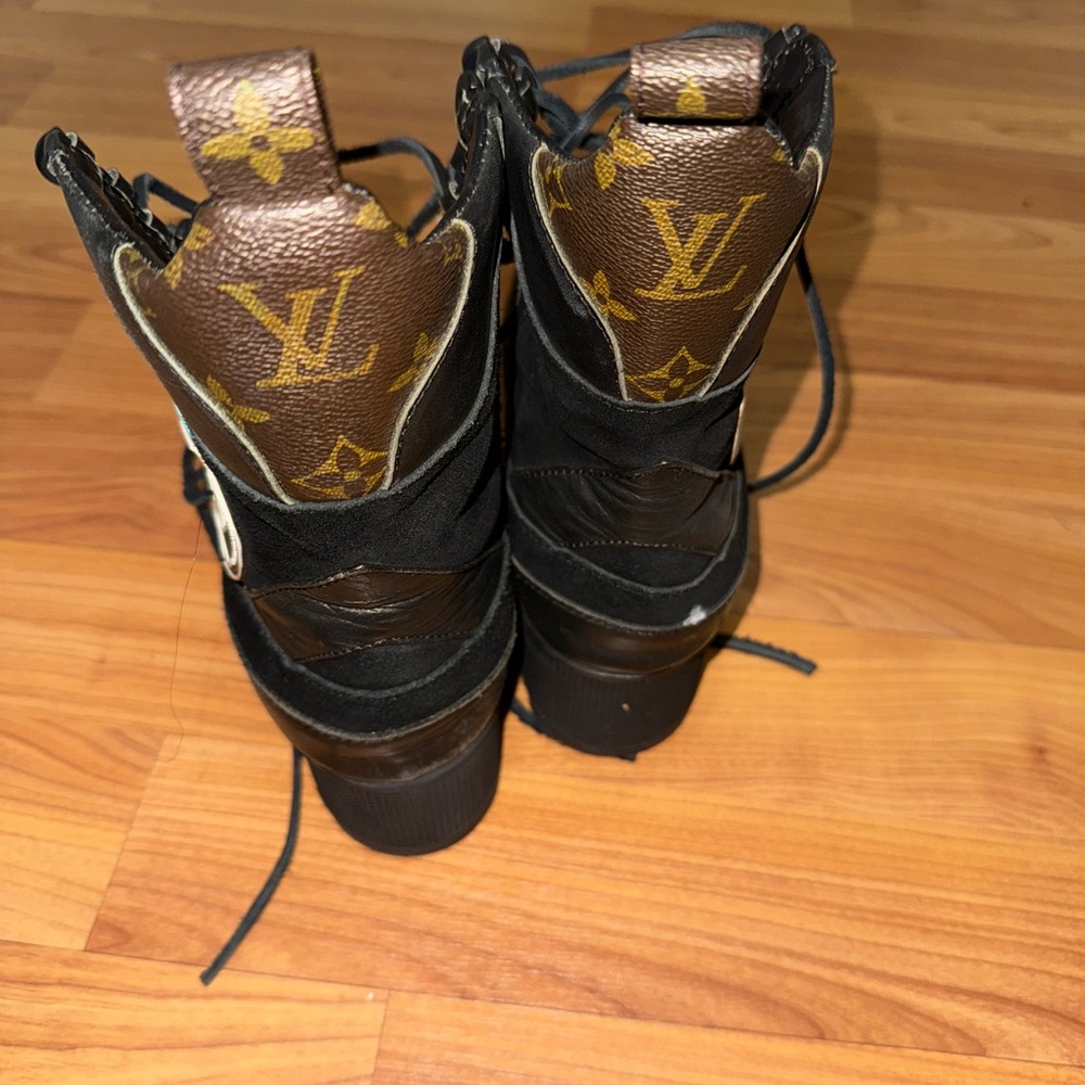 Louis Vuitton Black Lace Up Boots with Colorful Patches - Picture 4 of 7